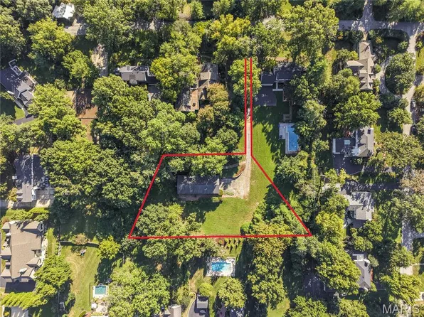 205 Graybridge Rd, Saint Louis, MO 63124