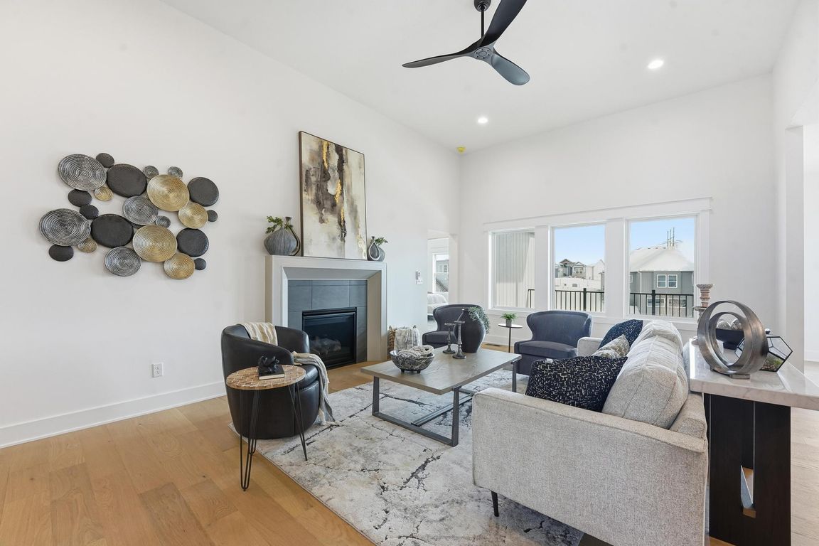 next background image