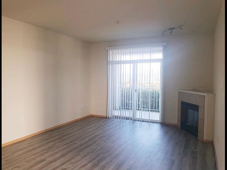 2nd image of 10011 186th St E Unit 136