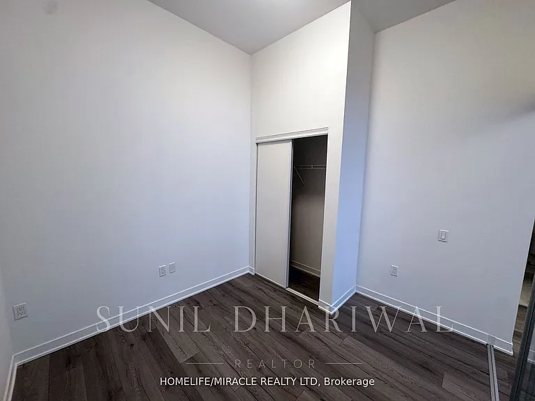 395 Dundas St W #122 — Photo 10