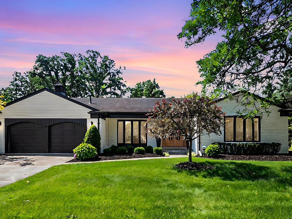 1st image of 31548 Robinhood Dr