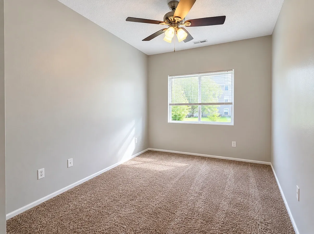 3 bed, 1214 sqft, $1,550 — Photo 4