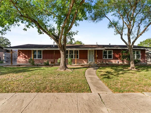 9418 Huntington Dr, Corpus Christi, TX 78410
