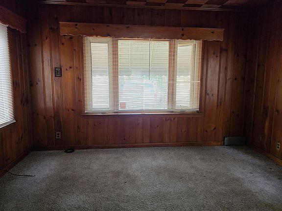 5th image of 16177 Tracey St
