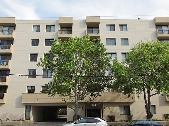 3rd image of 124 Idaho Ave Unit 302