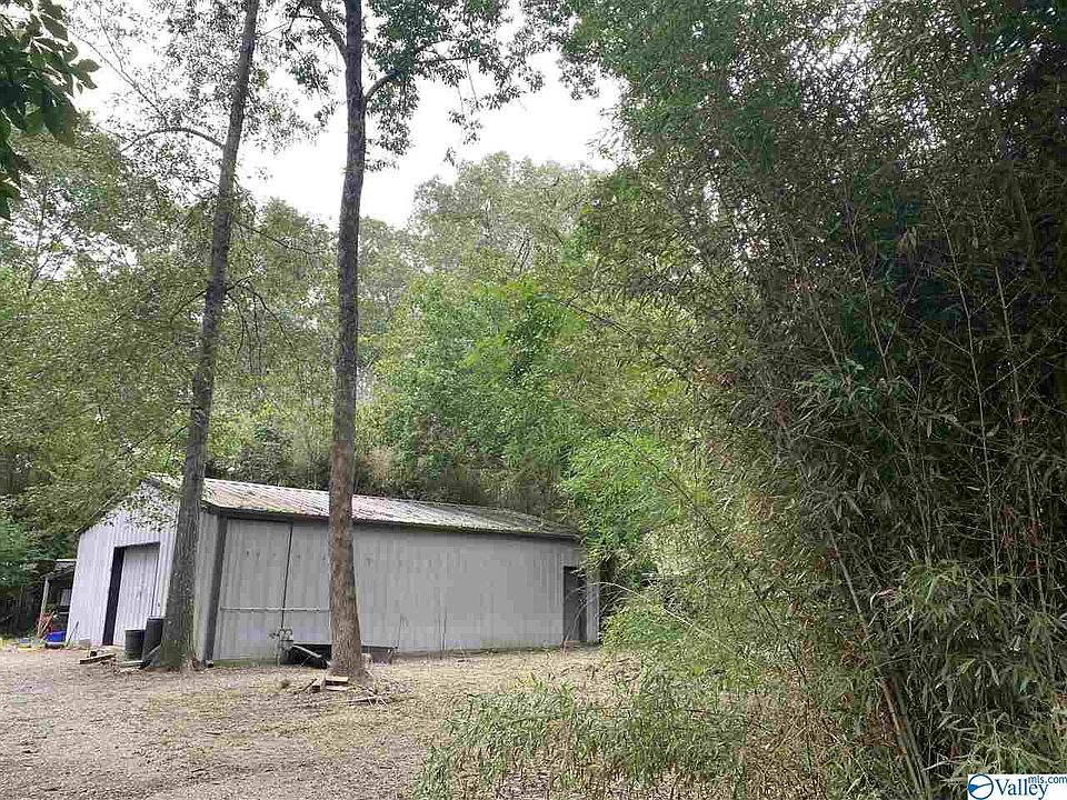 2nd image of 87 Green St