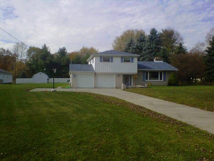 3103 Strawberry Lane