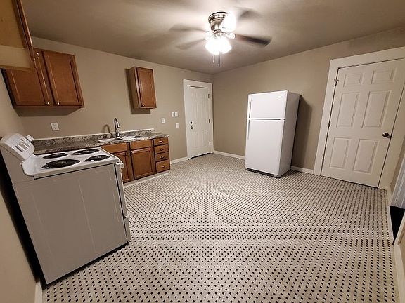 5th image of 1397 Corley St APT 2