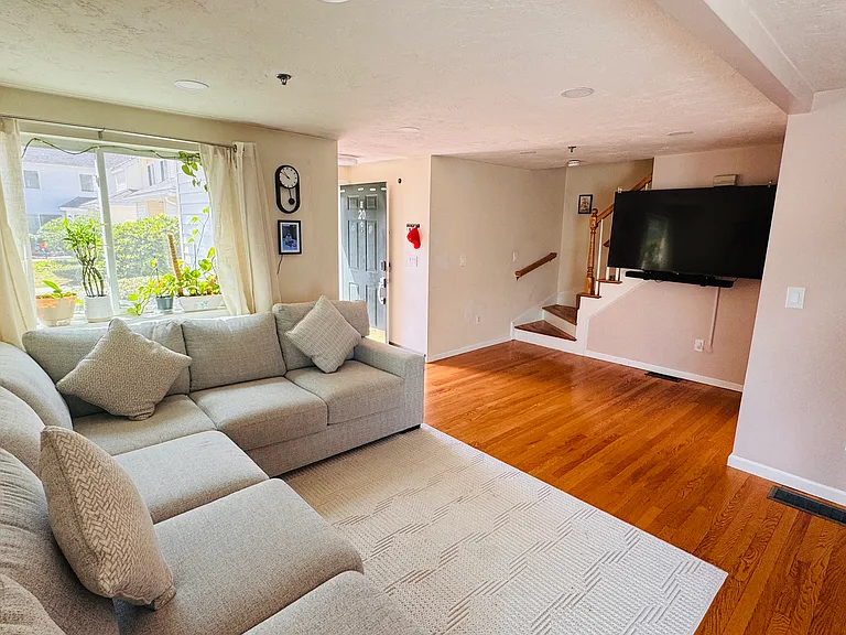 360 Littleton Rd #H20 — Photo 4