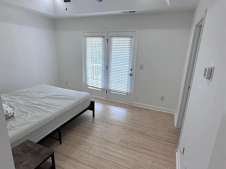 732 Inwood Hill Dr — Photo 12