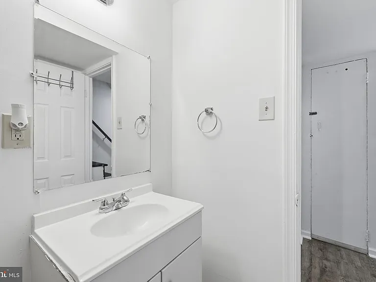 3816 W Bay Ave #1 — Photo 18