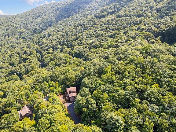 2nd image of 112 Wildflower Cove Dr