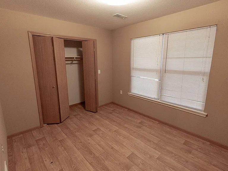 1546 Florence Dr — Photo 13