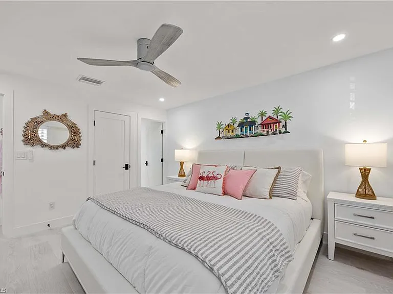 2100 Gulf Shore Blvd N #101 — Photo 16