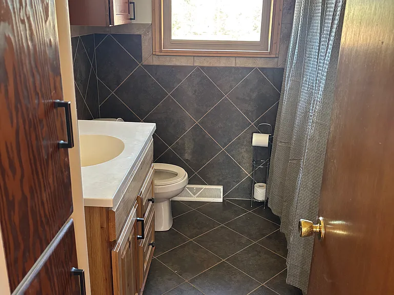 210 N 7th St — Photo 19