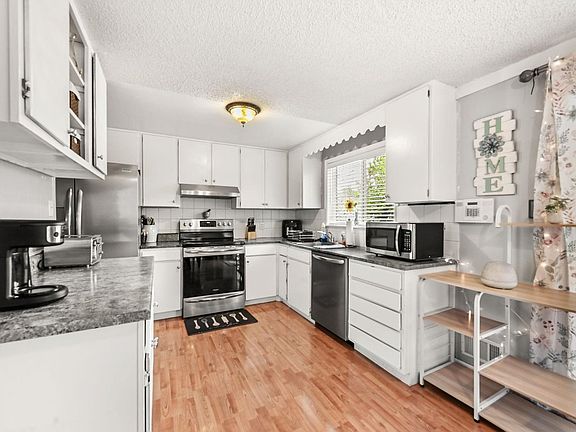 5th image of 11480 Ogden St