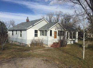 6914 Happy Jack Rd, Cheyenne, WY 82009