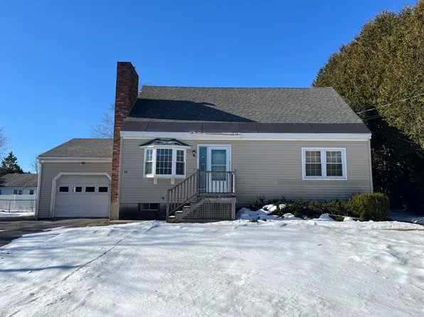 28 N Riverside Drive, Waterville, ME 04901
