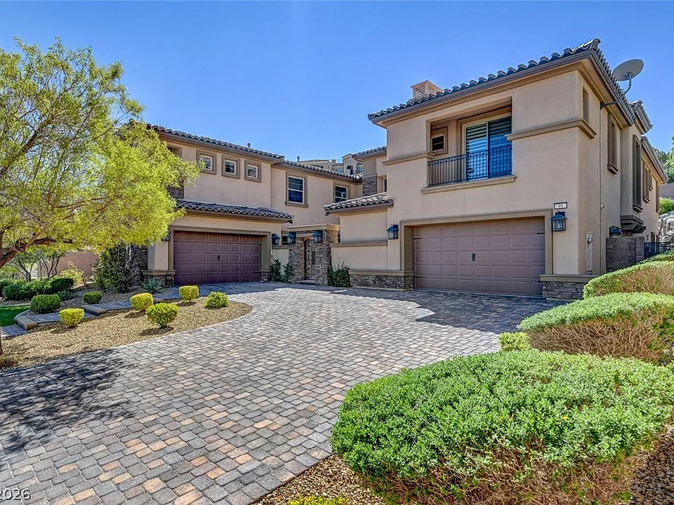 89 Olympia Chase Dr