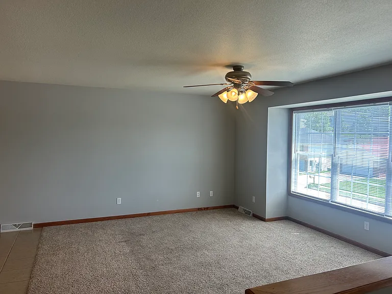 3738 Oxford Rd — Photo 5