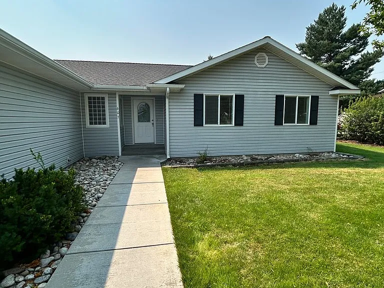 607 Desta St — Photo 1
