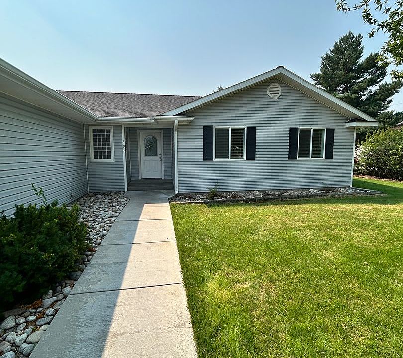 1st image of 607 Desta St