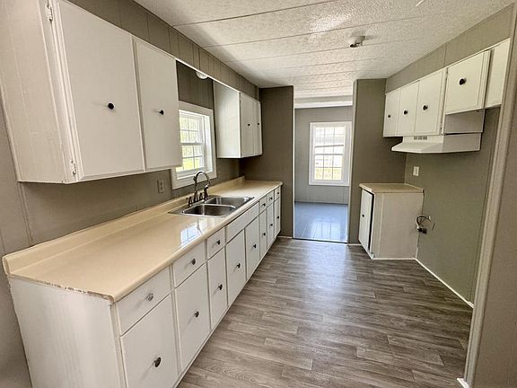 4th image of 336 Armstrong Rd