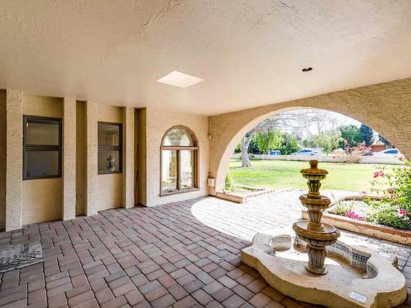 3rd image of 4716 W La Mirada Dr