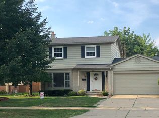 2160 Harrison Ave, Trenton, MI 48183