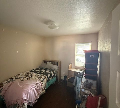 3rd image of 502 Taylor St #2