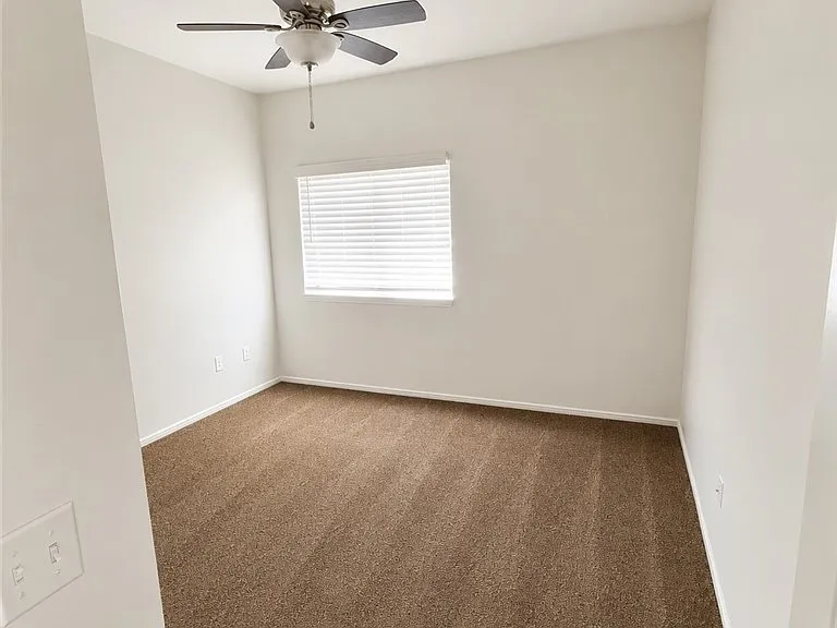 300 Pine Haven St #104 — Photo 20