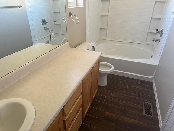 3rd image of 10923 Tomatillo Ln SE