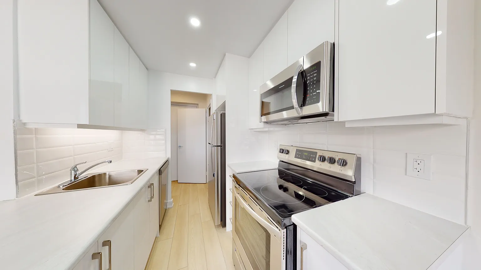 1170 Fennell Ave E #1B-1Ba-647Sqft photo 1