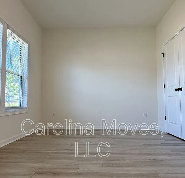 903 Gibbs Rd — Photo 45