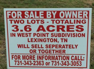 526 Oak Point Dr, Lexington, TN 38351