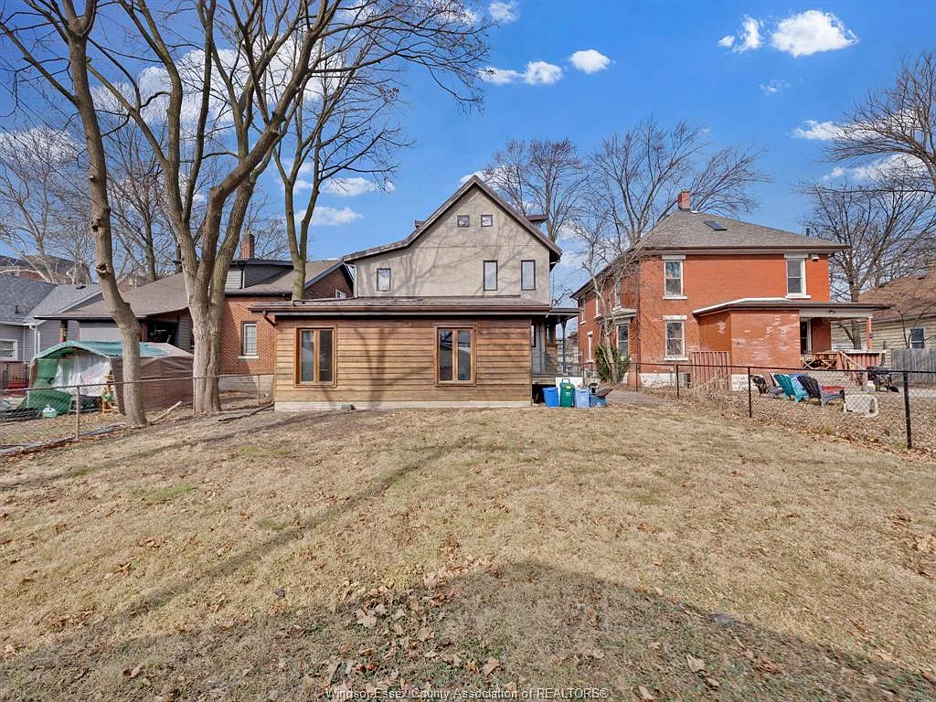 3 bed, $975 — Photo 4