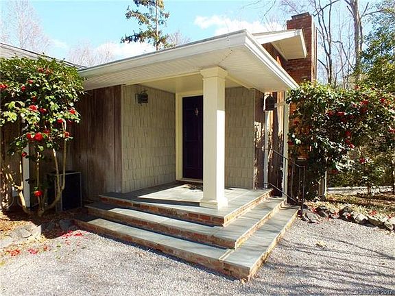 3rd image of 2980 Lake Wylie Dr