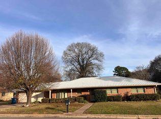 2302 Briarwood Dr, Jacksonville, TX 75766