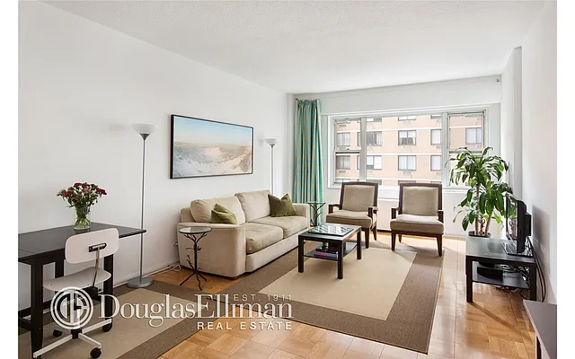 Sold by Douglas Elliman | media 8