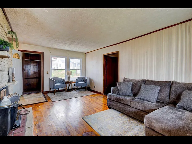 212 Westwood Dr — Photo 15