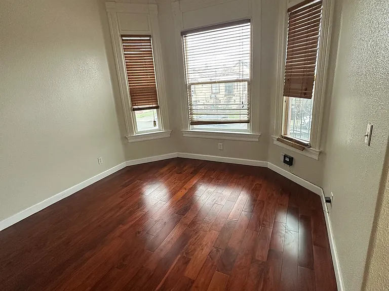 2841 Filbert St #1 — Photo 8