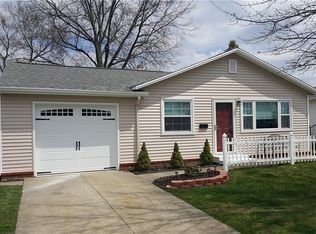 1805 Ridgeview Dr, Wickliffe, OH 44092