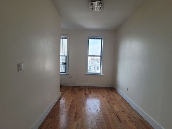 2nd image of 191 Troutman St #4RR