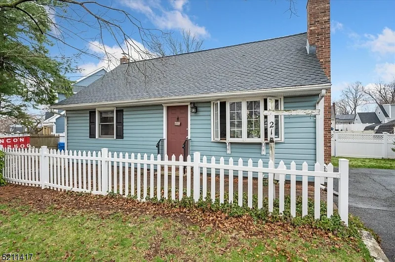 21 Tanglewood Ln photo 1