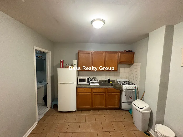 1737 W Estes Ave #G2 — Photo 4