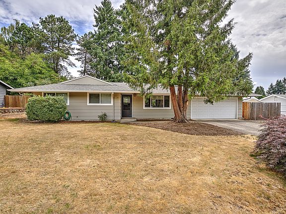 2nd image of 4807 NE 63rd Ave