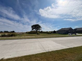 3487 Newcastle Rd, Marion, IA 52302