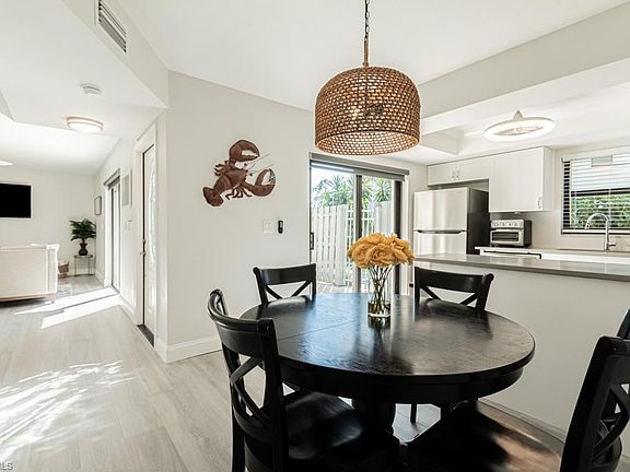 4th image of 6328 Sugar Bush LN #A