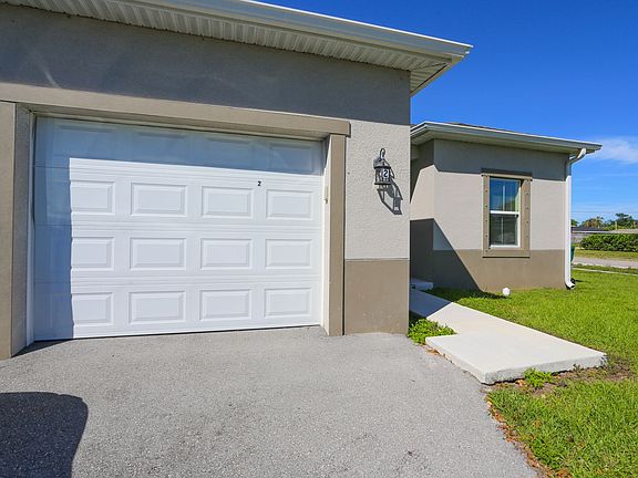 2nd image of 2061 Sunshine Blvd #2