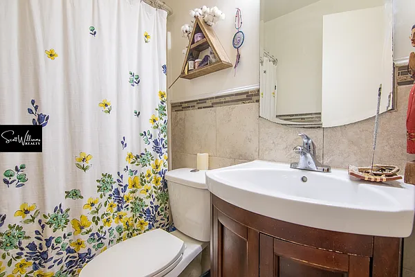 Rented by Scott Williams Realty LLC | media 16
